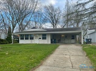 3015 Castleton Ave, Toledo, OH 43613