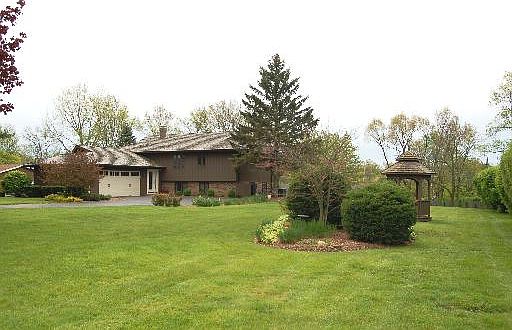 2nd image of 1205 Margate Ln