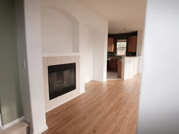 221 Granby Way Unit B, Aurora, CO 80011