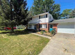 7117 Ridgedale Ln, Lambertville, MI 48144