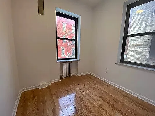 Rented by Dynamik Realty | media 17