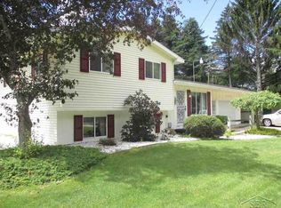 5090 McGrandy Rd, Bridgeport, MI 48722