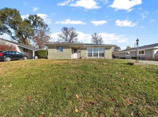 5320 Archwood Ln, Fort Wayne, IN 46825