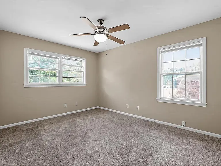 516 Argonne Dr — Photo 10