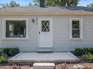 23512 Harrellson St, Macomb, MI 48042