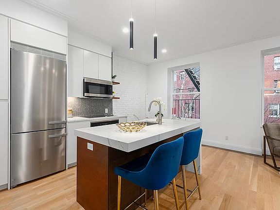 4th image of 445 W 21st St APT 2F