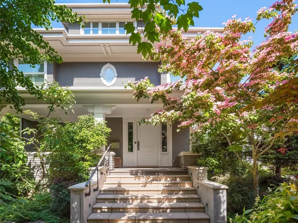1065 Summit Avenue E, Seattle, WA 98102