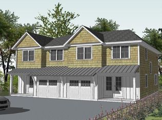 308 Chases Ln, Middletown, RI 02842