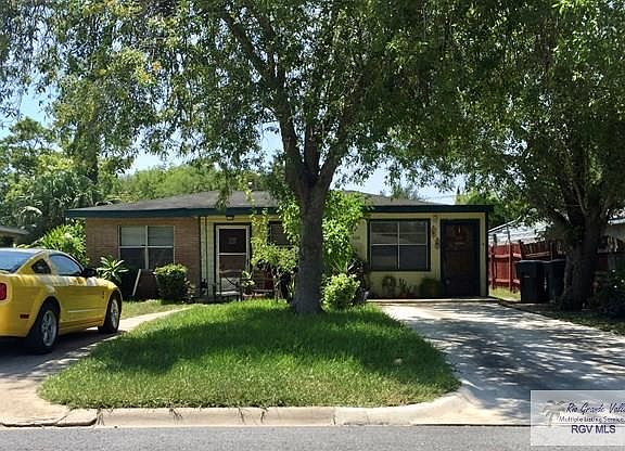 2nd image of 1018 Whitewing Dr #A