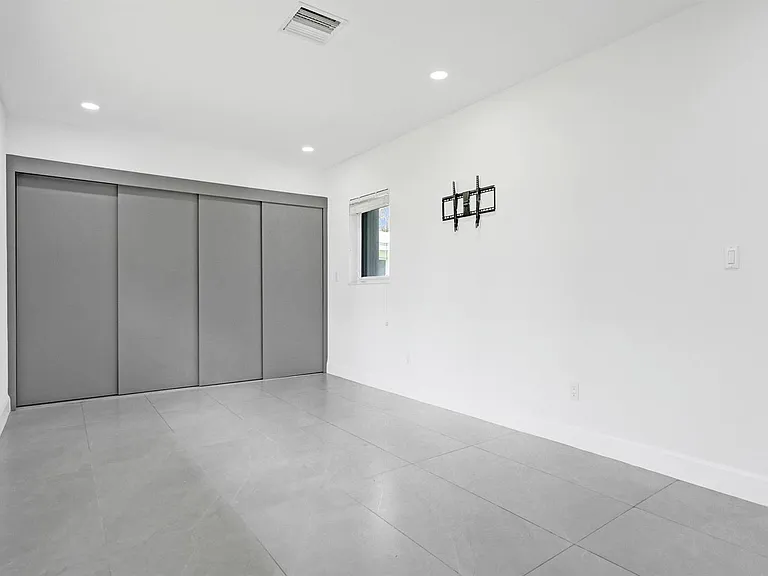 6700 E Tropical Way — Photo 30