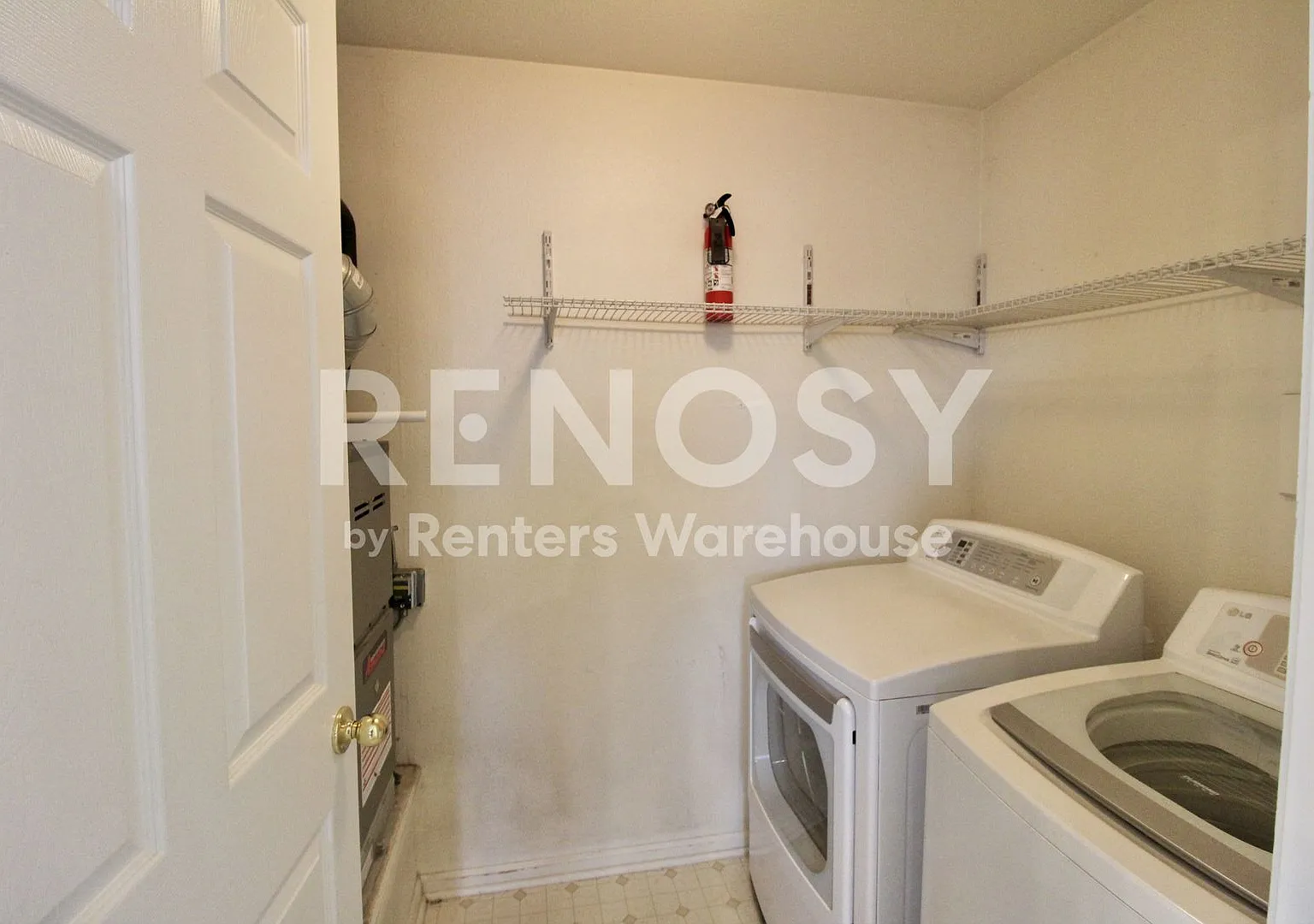 Available Now - Clean 1bd/1ba Condo W/ Attached Garage — Photo 4