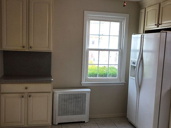 5th image of 534 Woolley Ave