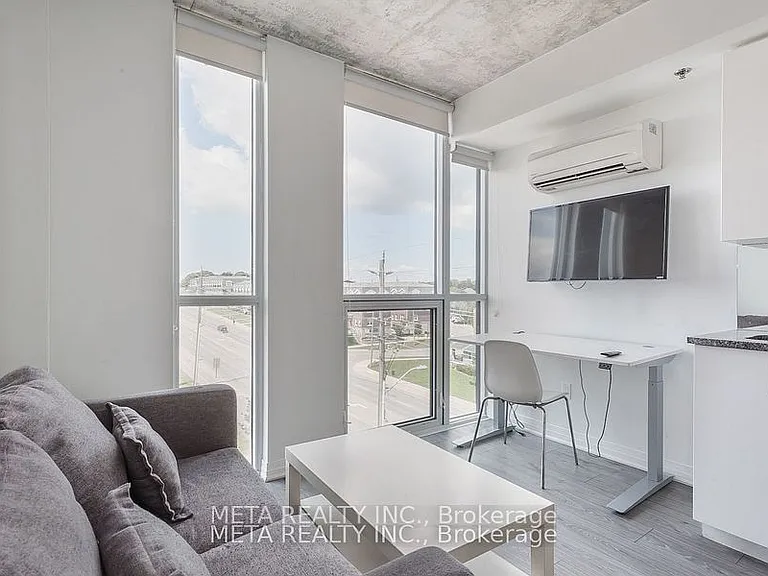 1900 Simcoe St N #530 — Photo 11