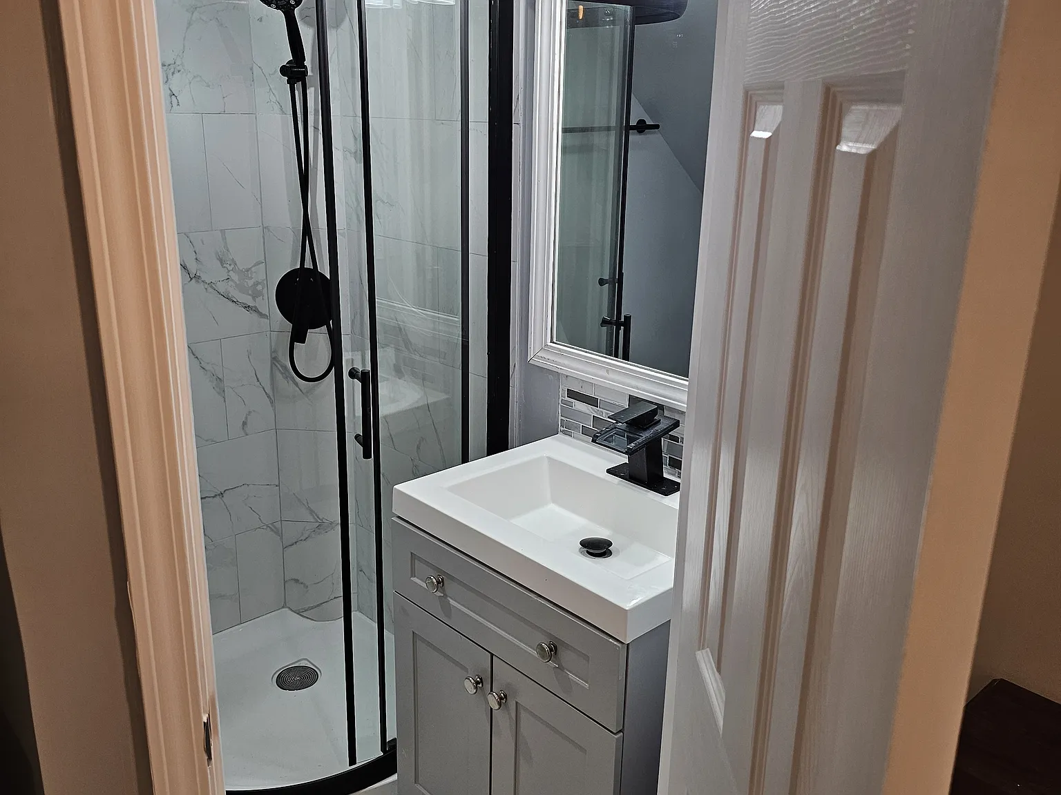 2 bed, 1811 sqft, $1,800 — Photo 1