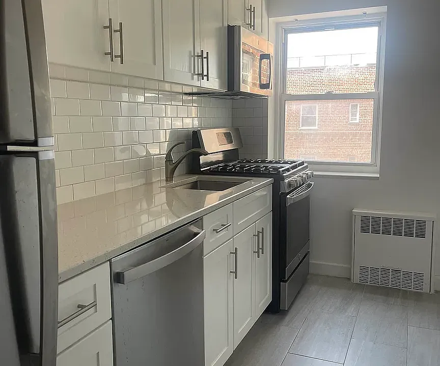 140-35 Burden Cres #60