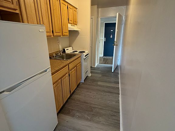 5th image of 4240 Woodhaven Rd #100