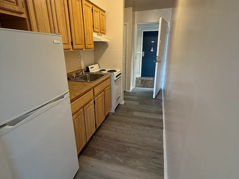 4240 Woodhaven Rd #100 — Photo 5