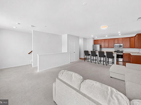 5th image of 309 Kramer Ct