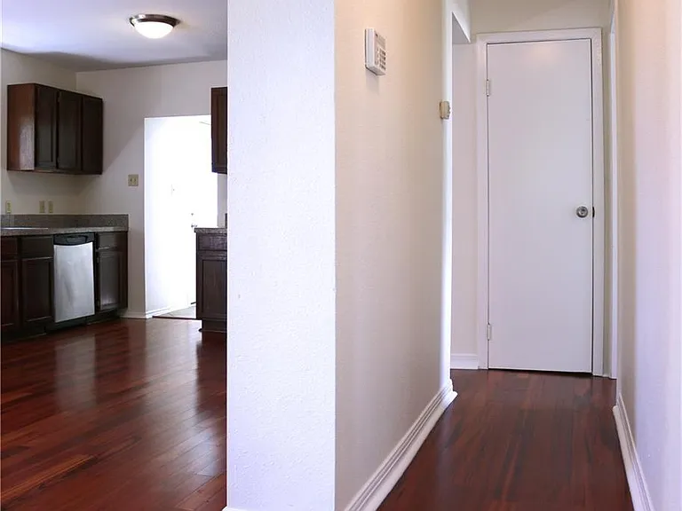 1166 Ridgeway Dr — Photo 6
