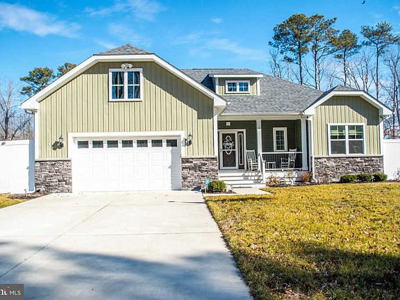 3rd image of 37558 Fenwick Cir