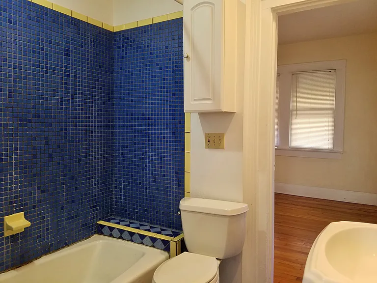 506 W Paris St — Photo 15