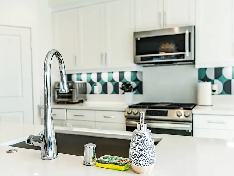 Passagio Lago Way — Photo 42