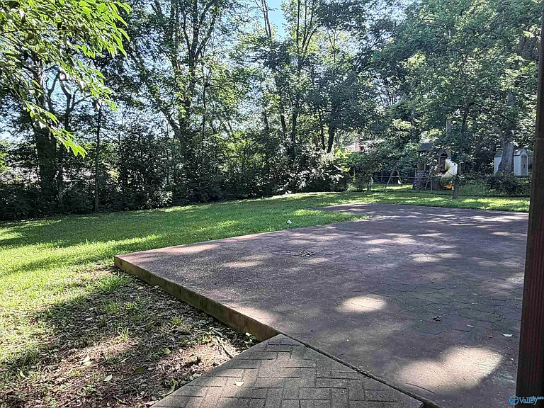 11114 Hillwood Dr SE — Photo 3