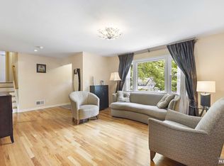 676 Blue Hill Rd, River Vale, NJ 07675