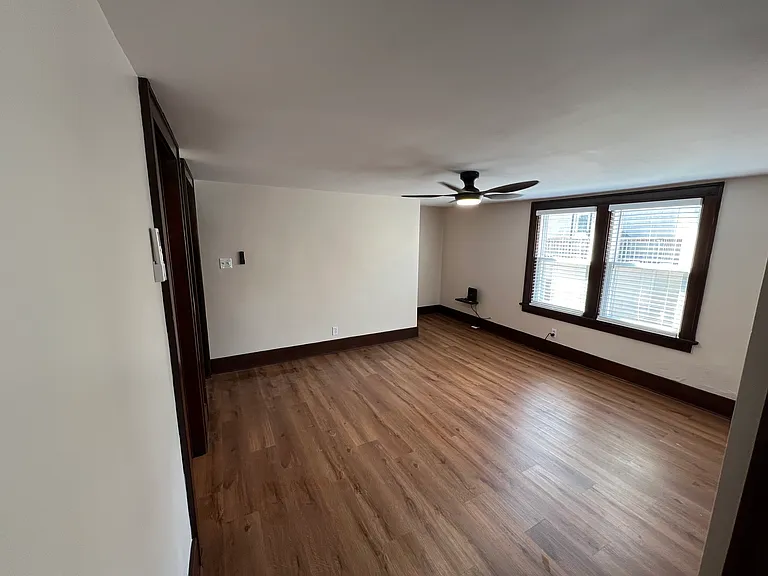 115 Claremont Ave #6 — Photo 7