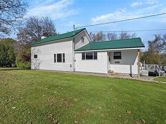 2nd image of 3122 Cole Rd