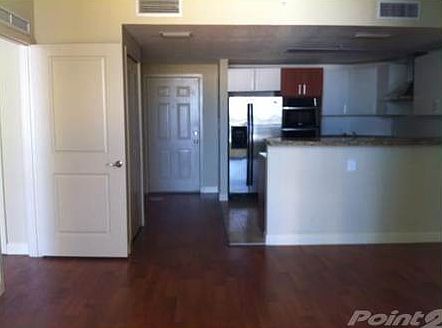 5th image of 170 SE 14th St APT 2702