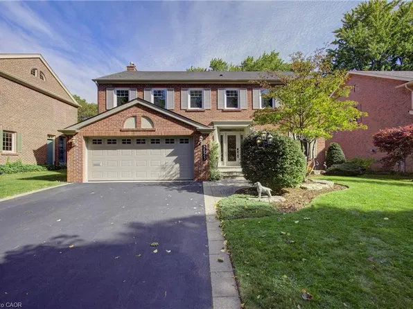 3523 Kingbird Ct, Mississauga, ON L5L 2P9