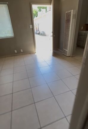 3rd image of 601 N I St APT 7