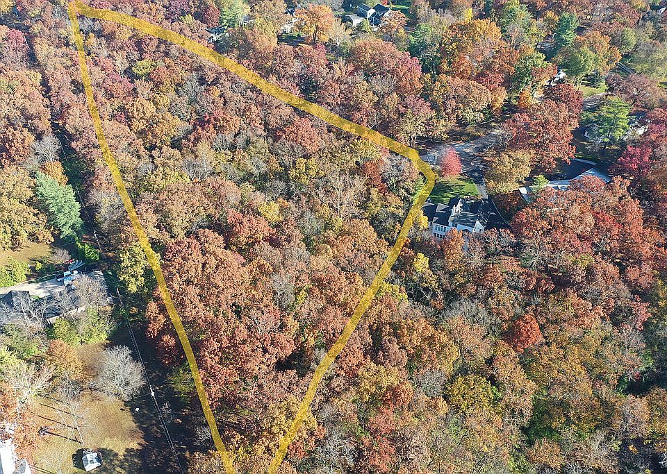 1st image of 5 Ivanhoe Woods