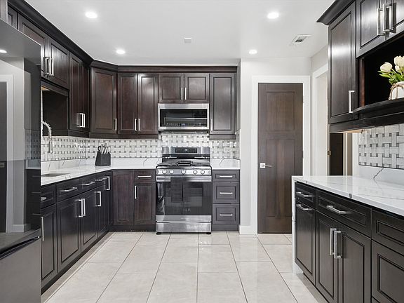 2nd image of 15722 Foxbend Ct APT 2N