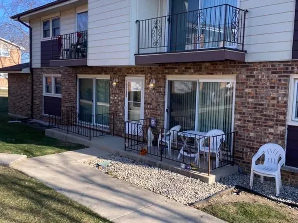 15280 El Cameno Ter #1, Orland Park, IL 60462