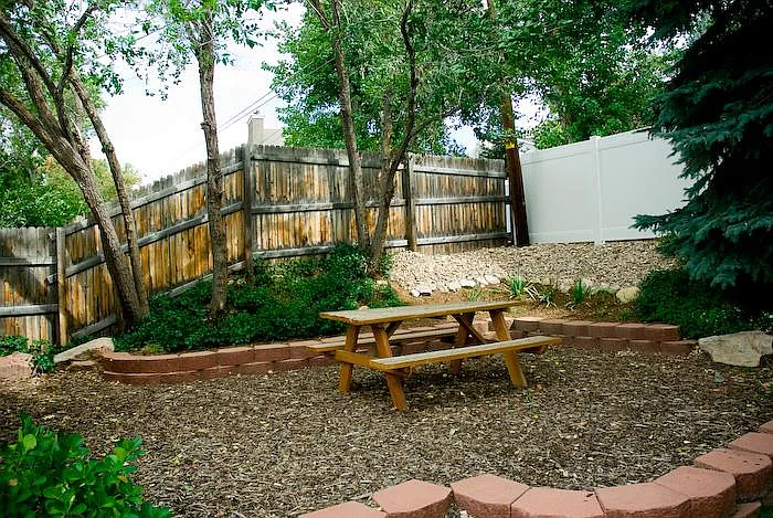 4019 S Olympic Way — Photo 21