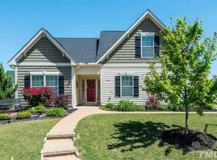 817 Lone Pine Loop, Fuquay Varina, NC 27526