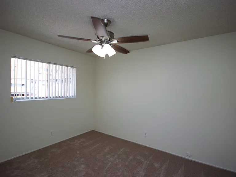205 E Commonwealth Ave #D — Photo 16