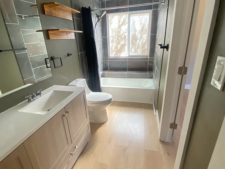 970 Bayfield Dr — Photo 12