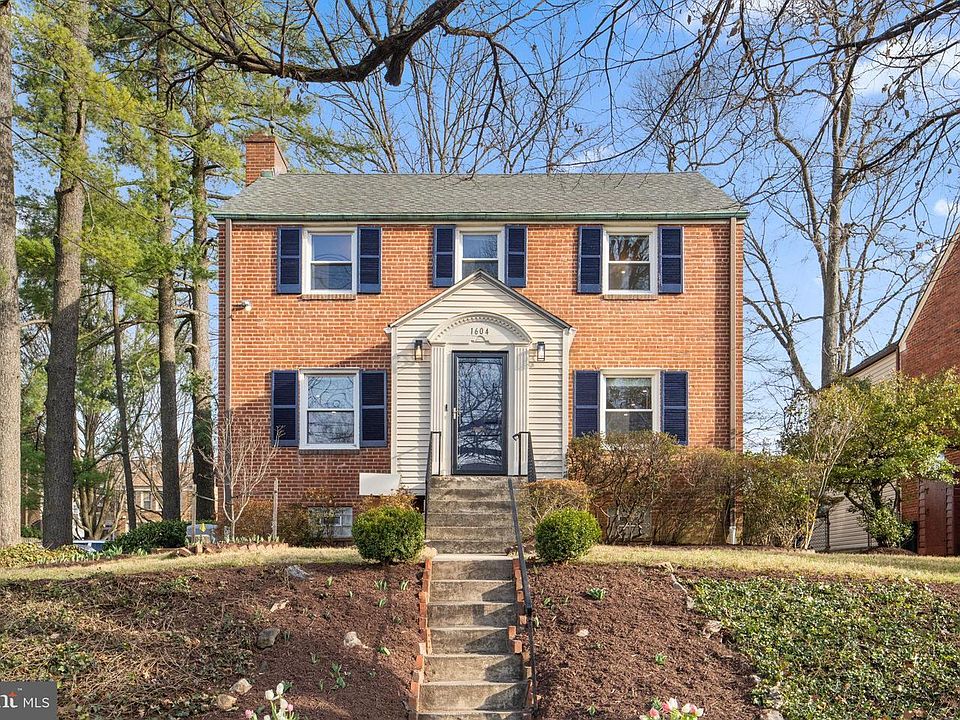 1st image of 1604 Highland Dr