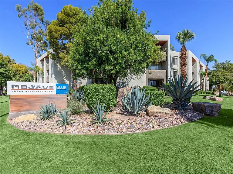 Mojave Blue Apartments — Photo 37