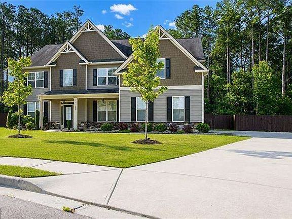 3rd image of 289 Greighmoor Ct