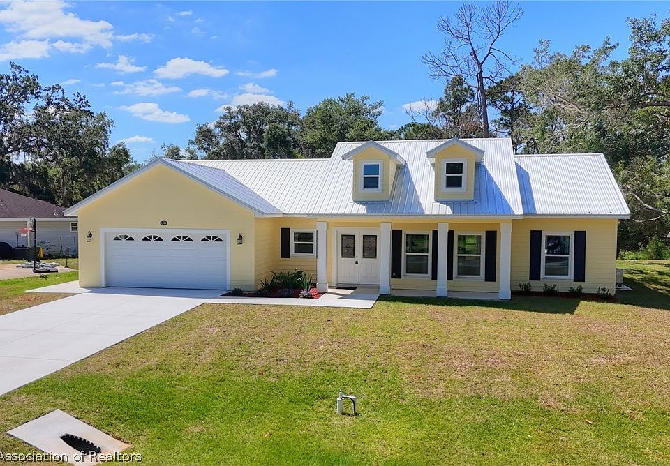 1st image of 1510 Spring Ln