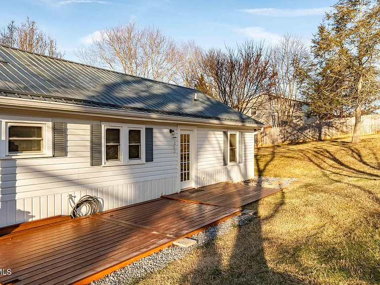 172 Hopper Rd — Photo 26