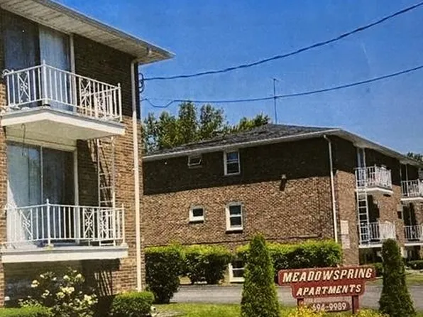 Meadowspring Apartments