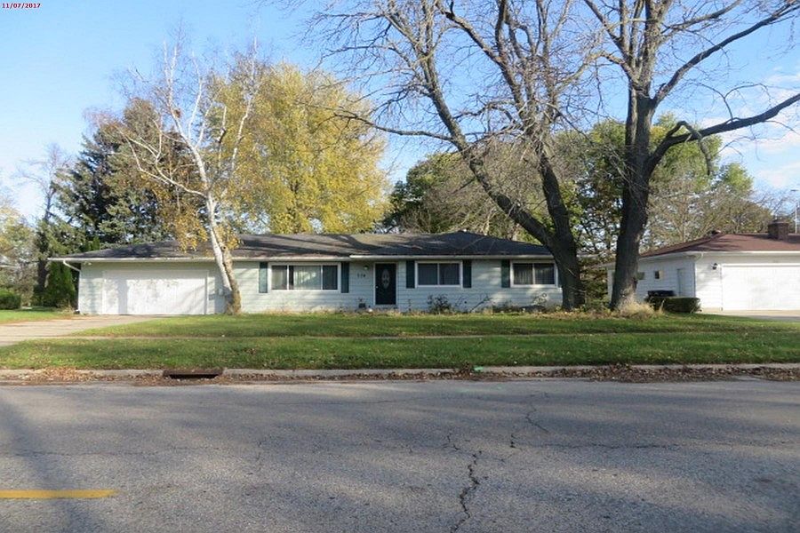 1st image of 1134 N Pontiac Dr