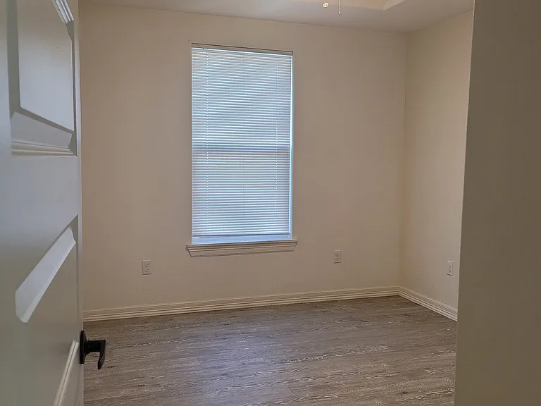 Amarville Apartments and Townhomes — Photo 70