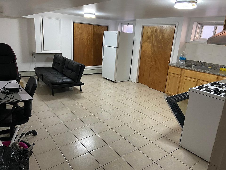 2nd image of 52-24 189th St