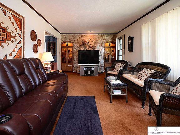 2nd image of 107 Crestridge Dr